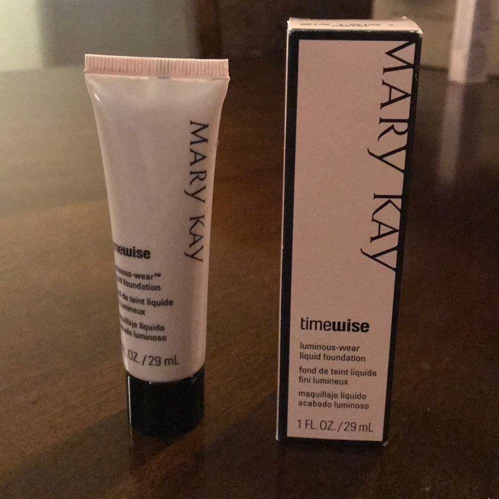 Mary Kay timewise foundation
